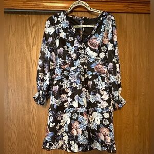 Long-sleeve mini dress